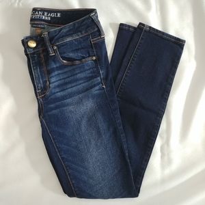 American Eagle Skinny Super Stretch darkwash jeans